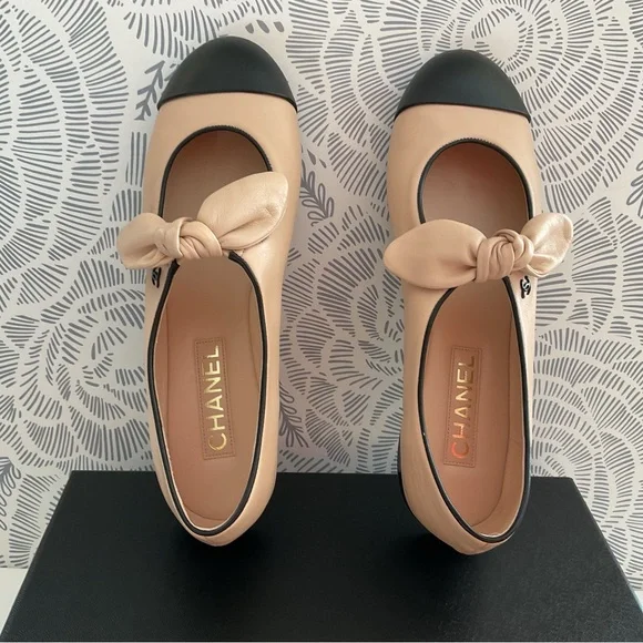 New CHANEL 25C Lambskin Maryjane Bow Ballet Shoes - Picture 6 of 13